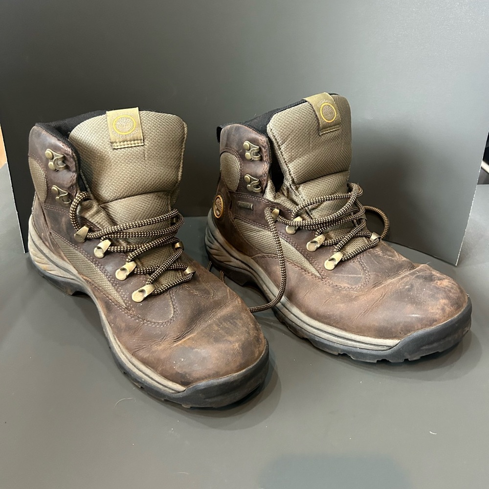 Timberland 10.5 waterproof hiking boots